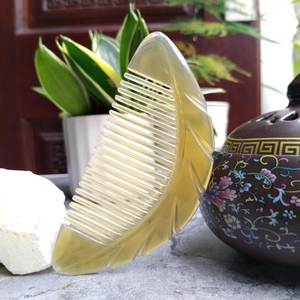 Peine de Cuerno de Búfalo Clásico, Premium, Moderno y Duradero para Peinados Tradicionales y Cuidado Capilar Saludable a un Precio Excelente - Product Image 3