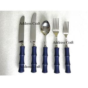 Juego de cubiertos de acero inoxidable 18/8 estilo americano con mango de resina, 5 piezas, cubiertos dorados para el hogar, hotel, decoración de mesa. - Product Image 2