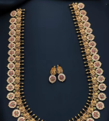 Conjunto de Collar y Aretes Haram con Moissanita Chapada en Oro, Diseño Tradicional, Acabado Mate de la Mejor Calidad, para Compromiso y Boda - Product Image 2