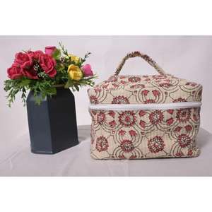 Trousse de Maquillage Florale en Coton, Pochette Cosmétique Bohème à Fermeture Éclair pour Organisateur, Sac de Voyage Cottagecore, Grande Trousse Quotidienne Tendance et Douce - Product Image 1