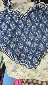 2026 Valentine's Day Gifted Women's Heart Shape Handbags Quilted Fashion Bags Frill <b>Zipper</b> <b>Tote</b> Bag Summer Beach Travel Outdoor - Product Image 2