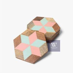 Lot de 4 sous-verres en bois vert sauge, sous-verres carrés minimalistes imprimés feuilles style bohème pour décoration de table et cadeaux - Product Image 3