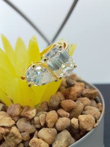 Bague de fiançailles de haute qualité en moissanite, diamant rond, bande plaquée or durable, bijoux de luxe disponibles à un prix compétitif - Product Image 2