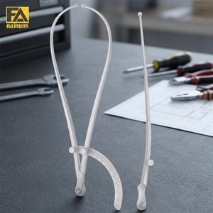 Pelvímetro con fórceps obstétricos, escala graduada y brazo recto reemplazable para uso quirúrgico - Product Image 4