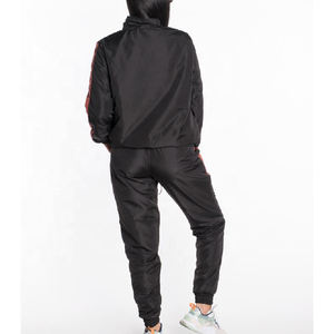 Ensemble de survêtement coupe-vent pour femme, coupe ample, décontracté, deux pièces, avec doublure en polaire, séchage rapide - Product Image 3