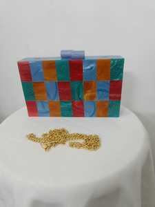 Elegante Bolso de Mano de Resina Hecho a Mano, Diseño de Colores Mixtos, Personalizado para Fiesta de Acción de Gracias, Bolso de Noche Brillante con Nombre Personalizado - Product Image 4