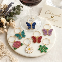 Breloques en métal personnalisées OEM pour verres à vin, identificateurs de boissons décoratifs réutilisables en émail, marqueurs pour fêtes, bars, mariages, cadeaux