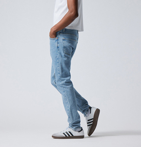 Jean en denim délavé coupe droite taille mi-haute pour homme Daniry Industry – Tissu en coton respirant et écologique - Product Image 2