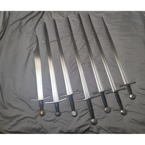 Ensemble de 7 épées médiévales de collection en acier à outils avec fourreau en cuir - Product Image 3