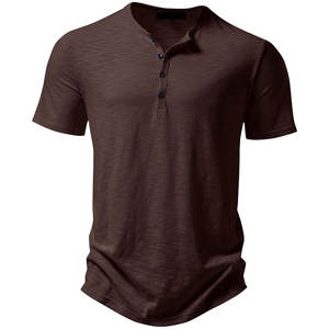 Camiseta Henley para Hombre, 100% Algodón, Frente Liso, Corte Regular, Talla Personalizada, Precio Directo de Fábrica, MOQ Bajo, Calidad Garantizada a Nivel Mundial - Product Image 1