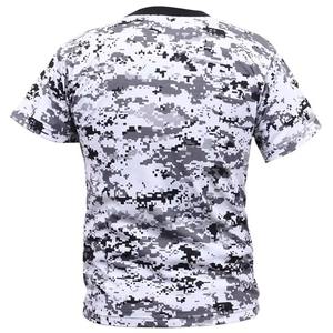 Camisetas de camuflaje transpirables de verano para caza, camisetas vintage desgastadas con efecto descolorido para hombre, con bolsillo rasgado y estampado personalizado. - Product Image 3
