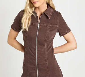 Vestido vaquero acampanado con cinturón para mujer al por mayor, pedidos a granel, fabricante de ropa, proveedor de prendas de vestir, boutique de moda, ropa casual - Product Image 4