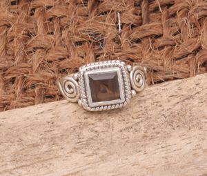 Vente en gros d'anneaux de cocktail en argent sterling 925 avec sertissage classique en quartz fumé naturel, bijoux de déclaration, cadeau pour femmes, mariage - Product Image 5