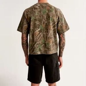 Camiseta Oversize de Corte Cuadrado con Estampado Gráfico Personalizado por Sublimación, Camisetas Vintage de Camuflaje con Largo Recortado - Product Image 5