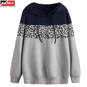Hoodie essentiel pour l'hiver, sweat-shirt en polaire pour femme, idéal pour les tenues décontractées par temps froid. - Product Image 1