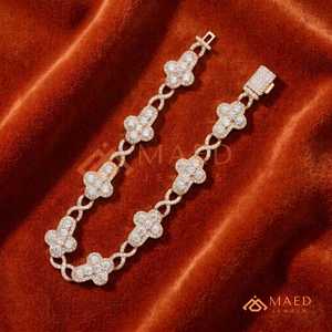 สร้อยข้อมือลายดอกไม้สีโรสโกลด์ประดับมอสซาไนต์ สร้อยข้อมือแบบโซ่เส้นเล็ก ดีไซน์ทันสมัย เหมาะสำหรับใส่ทุกวัน เป็นของขวัญ สไตล์ไมอามี ชิคาโก สำหรับผู้ซื้อชาวเมืองไมอามีและชิคาโก - Product Image 3