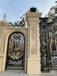 Puerta Moderna de Hierro Forjado con Diseño Abatible para Seguridad del Hogar, Duradera y Personalizable para Villas, Hospitales y Proyectos Residenciales - Product Image 4