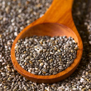 Graines de chia noires entières de qualité supérieure, naturelles, riches en oméga, saines, pour la nutrition, la cuisine, qualité export. - Product Image 4