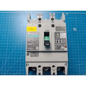 ฟูจิ EW250JAGU-3P150 เซอร์กิตเบรกเกอร์แบบโมลด์เคส ใช้แล้วตามสภาพเดิม อะไหล่อุปกรณ์เซมิคอนดักเตอร์รุ่นเก่า - Product Image 1