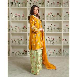 Conjunto de Top y Falda Amarillo Elegante con Dupatta para Mujer, Marca Valam Fashion, Talla M - Product Image 3