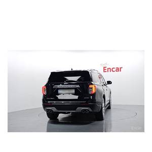 Ford Explorer 3.0 Platinum 4WD Modelo Diciembre 2021 con Caja de Cambios Automática, Asientos de Cuero, Cámara Trasera, Solo 15,065 km de Kilometraje - Product Image 4