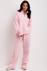 Conjunto deportivo de dos piezas para mujer, color rosa, personalizado, con sudadera con capucha y pantalones cortos, estilo oversize, mezcla de algodón, conjunto informal para estar en casa. - Product Image 4