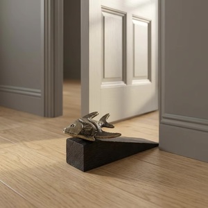 Tope de puerta de bronce con diseño de pez, estilo tradicional asiático, de madera duradera, pomo decorativo para puerta de entrada, para uso en baño y cocina - Product Image 2