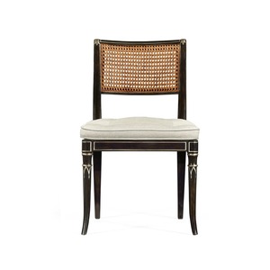 Chaise de salle à manger traditionnelle en bois avec dossier en rotin et assise rembourrée en tissu pour l'ameublement de la maison - Product Image 6