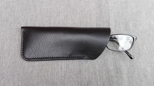 Hot Bán Bán Buôn Chất Lượng Cao Thời Trang Kính Mát Da Trường Hợp Handmade Biểu Tượng Tùy Chỉnh Trường Hợp Kính Cho Du Lịch Thời Trang OEM - Product Image 5