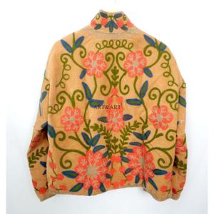 Chaqueta Acolchada de Algodón 100% Bordada para Mujer, Venta al Por Mayor, Ecológica, Transpirable, de Secado Rápido, Estilo Retro para Otoño/Invierno - Product Image 6