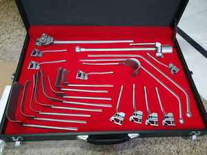 ชุดเครื่องมือดึงกล้ามเนื้อแบบแมนนวลสำหรับศัลยกรรมกระดูกและข้อ ยี่ห้อ Omni Tract แบบติดตั้งบนโต๊ะผ่าตัด ทำจากสแตนเลสสตีล มาตรฐาน Class I/ขนาดสั่งทำพิเศษ - Product Image 3