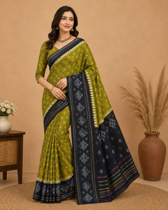 Magnifique Saree en Coton et Soie Tissé à la Main Vert Olive et Noir, Bordure Ikat Sambalpuri, Style Traditionnel Indien pour Fêtes et Mariages - Product Image 1