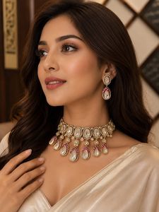 Conjunto de Collar y Aretes Clásicos con Piedras de Moissanita Chapadas en Oro de Primera Calidad, Ideales para Fiestas, Compromisos y Bodas - Product Image 1