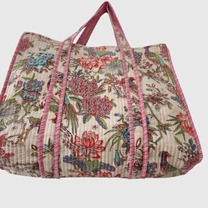 Sac fourre-tout en coton matelassé à fleurs bohèmes avec broderie, ouverture supérieure, pour le shopping toutes saisons - Product Image 3