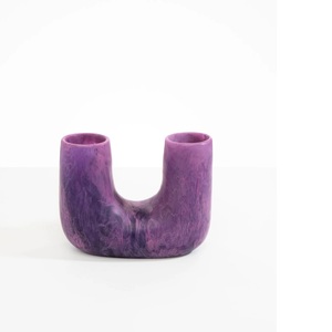 Vase moderne en résine bleue écologique à motif rayé, design en U, forme irrégulière, décoration artistique pour la maison - Product Image 5