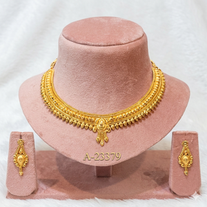 Conjunto de Collar y Pendientes de Novia de Aleación de Zinc Chapado en Oro Indio con Circonitas y Diseño Elegante - Product Image 3