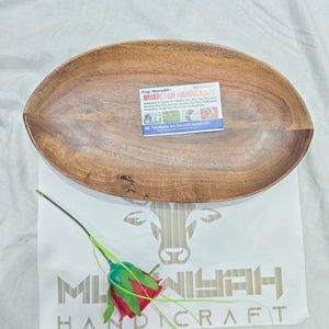 Plateau à fruits en bois de qualité supérieure 100% - Fabriqué à la main - Bois d'acacia poli - Nouvelle forme - Plat à riz - Vaisselle écologique - Plateau de service - Product Image 1