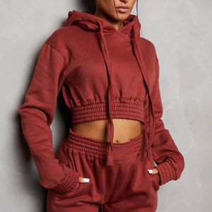 Ensemble de survêtement personnalisé pour femme : sweat à capuche court et pantalon de jogging en coton doux – Vêtements de sport et mode – Fabrication en gros - Product Image 6