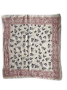 Pañuelo de Cabeza Cuadrado de Seda Satinada de Lujo con Logotipo Personalizado, Estampado con Patrones Geométricos de Animales y Hojas, Multifuncional - Product Image 4
