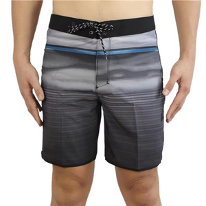 Shorts de bain pour hommes en polyester et élasthanne, à cordon de serrage, séchage rapide, extensibles, imprimés par sublimation, pour la plage et le surf, vente en gros - Product Image 1