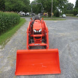 รถแทรกเตอร์ Kubota L3902 37.5 แรงม้า เครื่องยนต์ดีเซล ขับเคลื่อน 4 ล้อ พร้อมเกียร์ ปั๊ม มอเตอร์ และอุปกรณ์ครบชุด รับรองคุณภาพจากเยอรมนี ใช้งานมาแล้ว 69 ชั่วโมง ขาย - Product Image 2