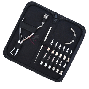 Kit Completo de Estilista para Extensiones de Cabello con Pinzas para Remover Microperlas, Gancho para Extensiones, Agujas Curvas, Pinzas de Seccionamiento y Pinzas para Dedos - Product Image 1