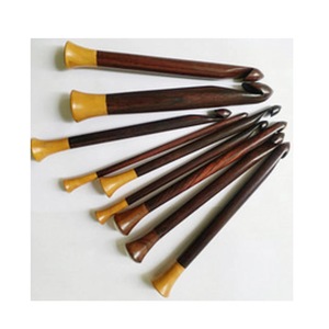 Agujas de Tejer de Madera Natural Premium para Tejer a Mano, Agujas de Ganchillo Ligeras y Suaves para Hilos, Proyectos de Ganchillo y Manualidades - Product Image 4