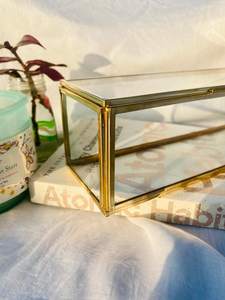 Caja de Joyería de Vidrio Rectangular con Marco de Metal y Tapa Abatible, Diseño Moderno de la Mejor Calidad, Decoración para el Hogar, Tamaño Personalizable - Product Image 4