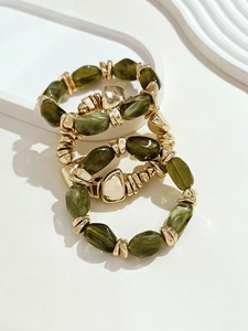 Pulsera de Resina Hecha a Mano de Lujo con Acabado Artístico Premium, Joyería Elegante para Mujeres y Compradoras de Regalos - Product Image 2