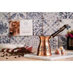 Cafetière et théière turques élégantes de qualité supérieure, design artisanal plaqué cuivre, pour la préparation du café et une utilisation décorative, disponibles à la vente - Product Image 2