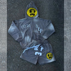 Conjunto de dos piezas unisex personalizado de algodón grueso con capucha y cremallera, pantalones cortos tipo jogger y parche bordado de aplique, chándal de felpa. - Product Image 3