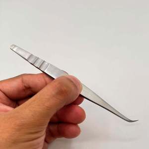Pinza de acero inoxidable curvada para pestañas, herramienta de extensión de pestañas con punta curva, logotipo personalizado, agarre perfecto - Product Image 3