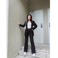Ensemble de vêtements décontractés pour femmes, 2 pièces, shorts longs d'automne, hauts courts, motif uni, boutons, séchage rapide, fabriqué au Vietnam