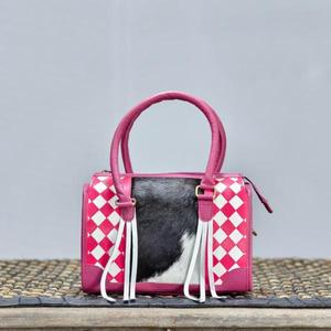 Bolso Speedy Pequeño de Cuero Genuino con Paneles de Piel de Vacuno y Detalles de Borlas, de Lujo para Viaje, en Rojo y Blanco, Gran Capacidad, Ligero - Product Image 2